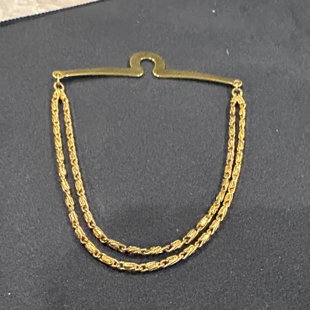 Gold-tone Vintage Tie bar with double Figaro chain
